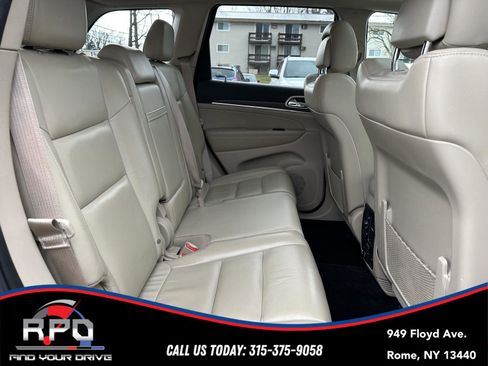 Used 2017 Jeep Grand Cherokee Limited image 33