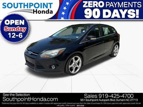 Used 2012 Ford Focus Titanium FWD image 3
