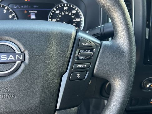 Certified 2024 Nissan Frontier SV w/ Technology Package image 12