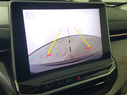 Used 2022 Jeep Compass Latitude image 19