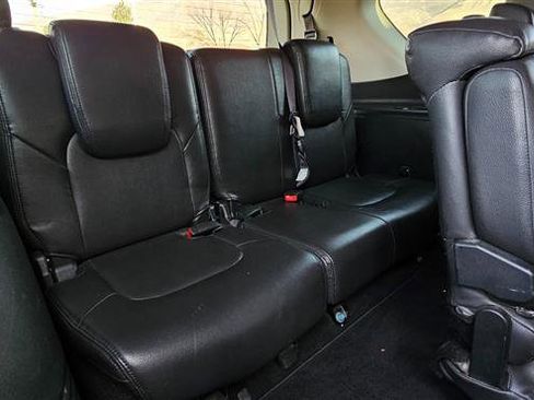 Used 2017 Nissan Armada SV image 20