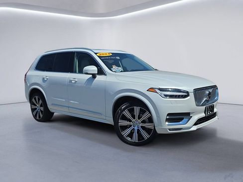 Certified 2024 Volvo XC90 B6 Ultimate AWD/4WD image 2