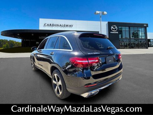 Used 2019 Mercedes-Benz GLC 350e 4MATIC image 3