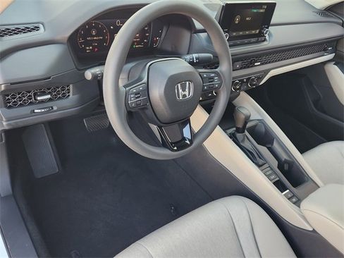 Certified 2025 Honda Accord SE image 2