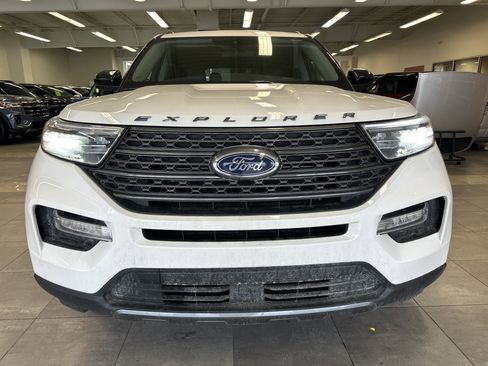 Used 2023 Ford Explorer XLT w/ Equipment Group 202A image 18