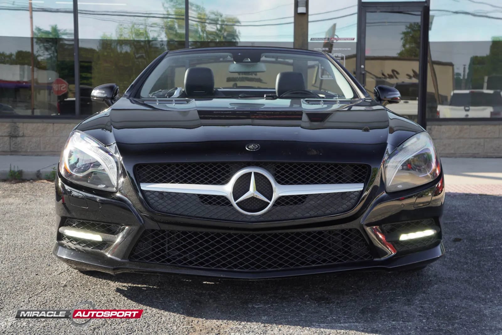 Used 2014 Mercedes-Benz SL 550 image 2