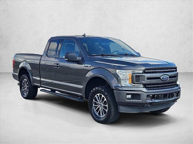 Used 2018 Ford F150 XLT w/ Equipment Group 302A Luxury AWD/4WD image 3