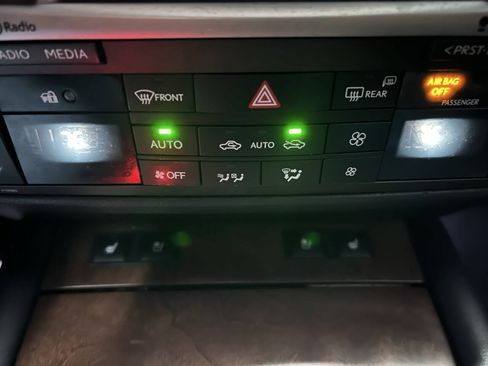 Used 2013 Lexus GS 350 w/ Premium Pkg RWD image 38