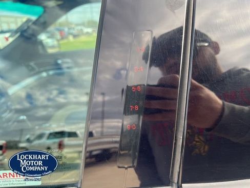 Used 2016 Ford Explorer XLT w/ Equipment Group 202A image 9