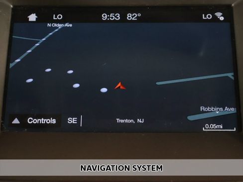 Used 2017 Ford Edge Titanium w/ Equipment Group 301A AWD/4WD image 3