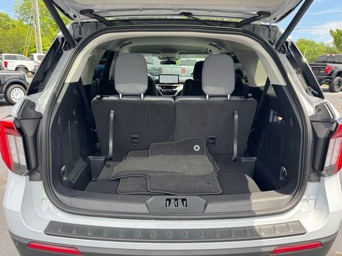 New 2025 Ford Explorer Active image 41