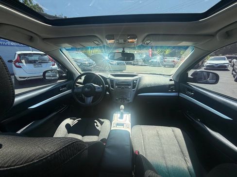 Used 2011 Subaru Legacy 2.5i Premium image 15