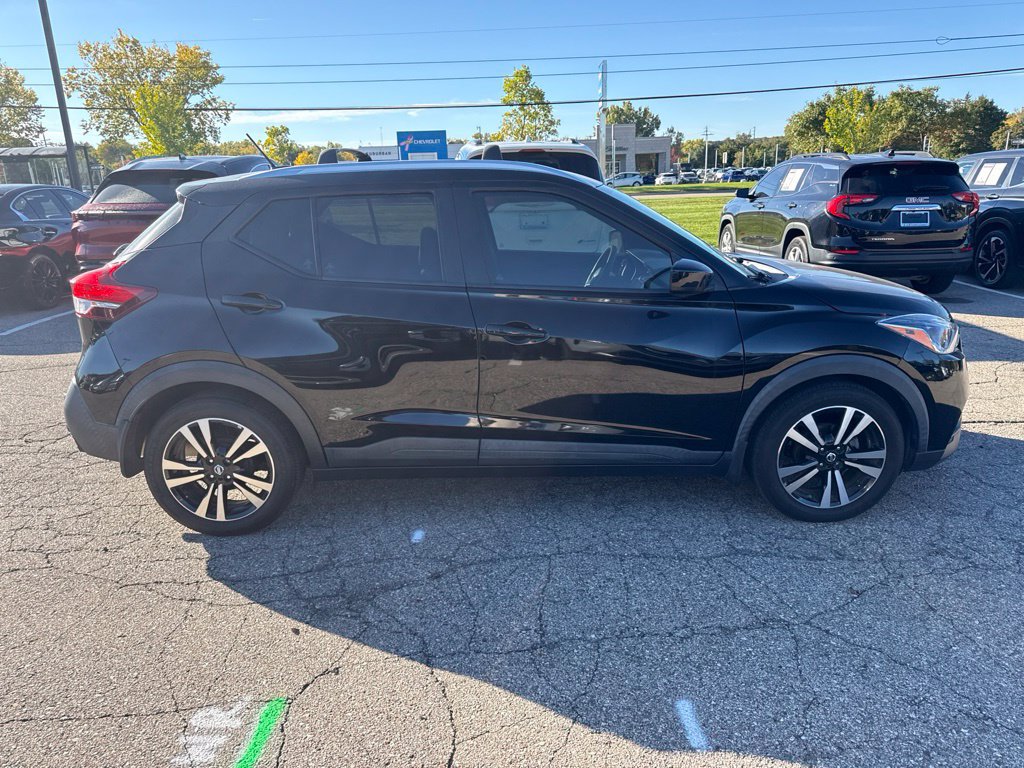 Used 2020 Nissan Kicks SV w/ Exterior Package FWD image 4