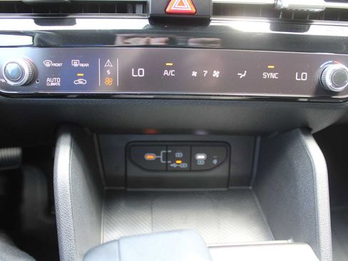 New 2026 Kia Sportage SX image 42