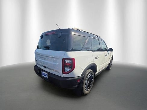 Used 2024 Ford Bronco Sport Outer Banks w/ Tech Package AWD/4WD image 3