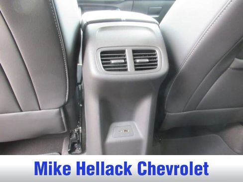 Used 2025 Buick Envision Preferred AWD/4WD image 19