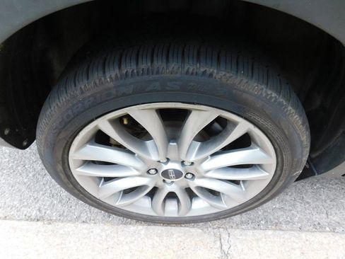 Used 2018 Lincoln MKC Reserve image 8