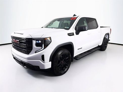 Used 2025 GMC Sierra 1500 Elevation AWD/4WD image 7