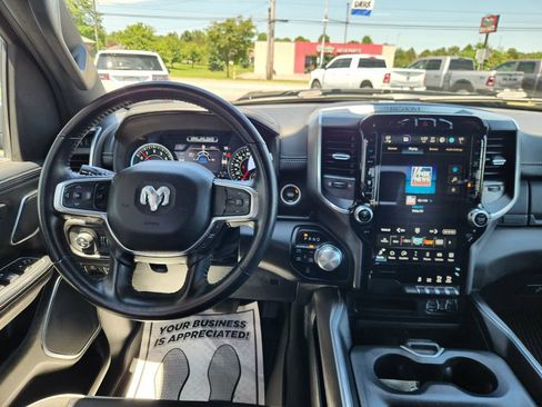 Used 2023 RAM 1500 Laramie AWD/4WD image 20