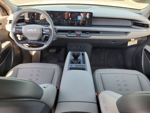 New 2026 Kia EV9 Wind image 8