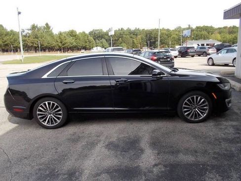 Used 2020 Lincoln MKZ image 6