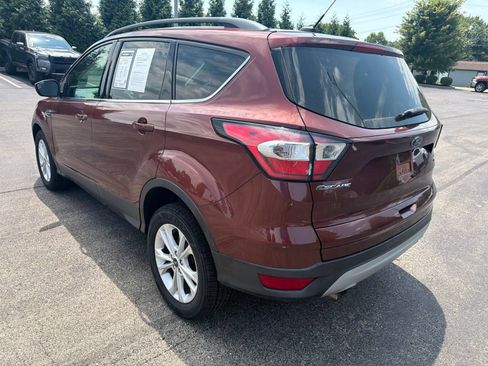 Used 2018 Ford Escape SE AWD/4WD image 3
