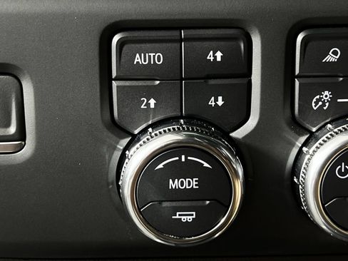 Used 2024 GMC Sierra 2500 Denali w/ Denali Reserve Package AWD/4WD image 25