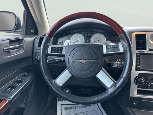 Used 2010 Chrysler 300 C w/ Luxury Group II RWD image 25