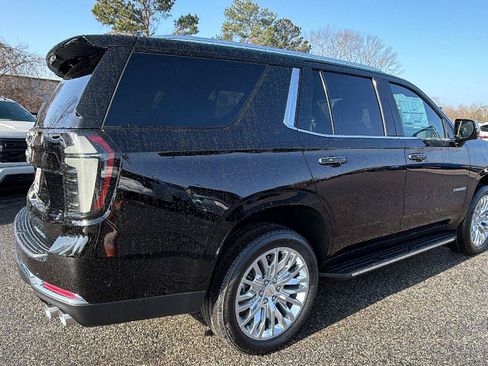 New 2026 Chevrolet Tahoe Premier w/ Sun And Tow Package AWD/4WD image 5