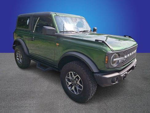 Used 2022 Ford Bronco Badlands AWD/4WD image 3