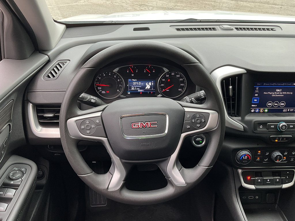 Used 2024 GMC Terrain SLE w/ Driver Convenience Package AWD/4WD image 11