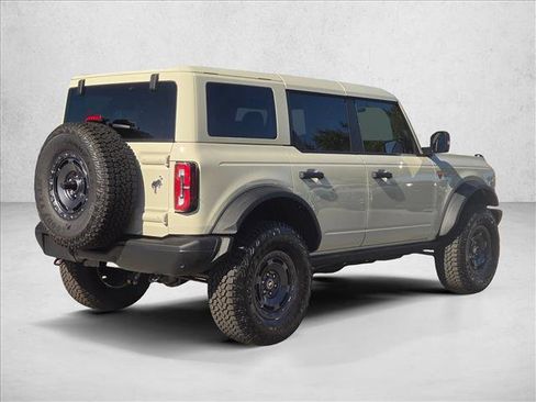 New 2025 Ford Bronco Badlands image 2