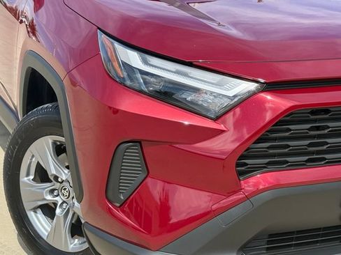 Used 2024 Toyota RAV4 XLE AWD/4WD image 2