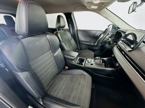 Used 2024 Mitsubishi Outlander SE image 30