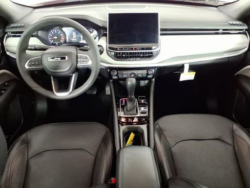 Used 2023 Jeep Compass Limited AWD/4WD image 10