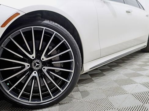 Used 2022 Mercedes-Benz S 580 4MATIC Sedan image 4