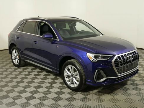 Used 2024 Audi Q3 2.0T Premium AWD/4WD image 1