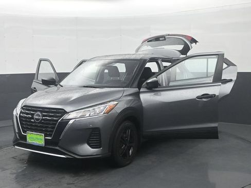Used 2024 Nissan Kicks S FWD image 36