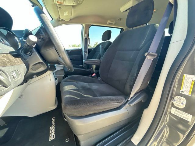 Used 2016 Dodge Grand Caravan SE w/ Quick Order Package 29E SE FWD image 18