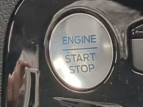 Used 2024 Ford Escape SE image 30