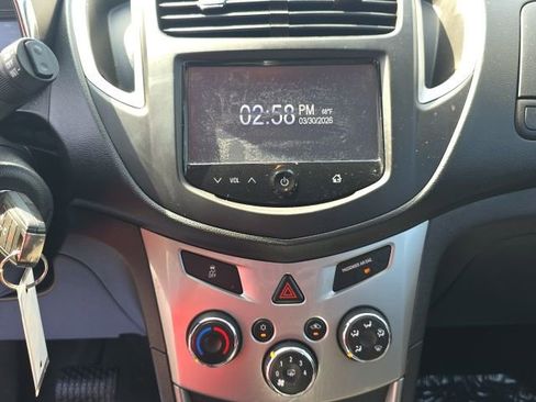 Used 2016 Chevrolet Trax LT image 13