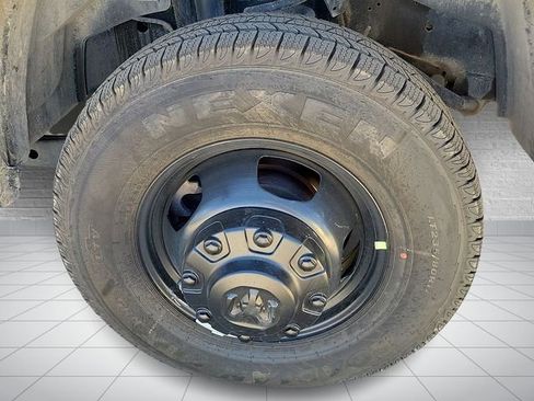 Used 2024 RAM 3500 Tradesman w/ Chrome Appearance Group image 5