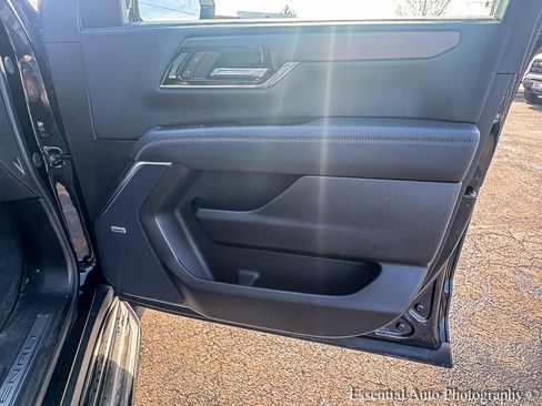 Used 2025 GMC Yukon Denali image 29