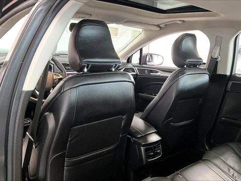 Used 2015 Ford Fusion Titanium image 11