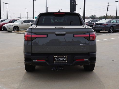 Used 2024 Hyundai Santa Cruz Night image 7