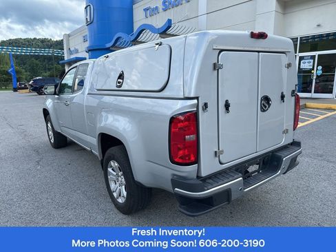 Used 2022 Chevrolet Colorado LT w/ Fleet Safety Package image 3