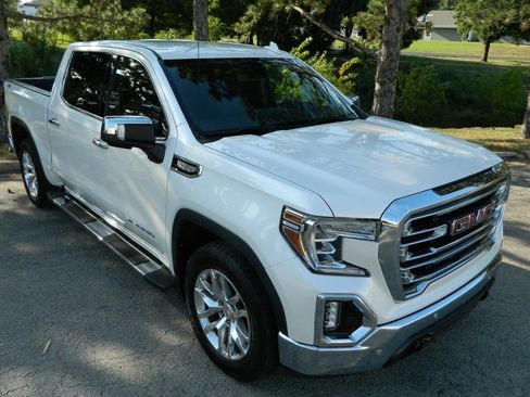 Used 2020 GMC Sierra 1500 SLT AWD/4WD image 3