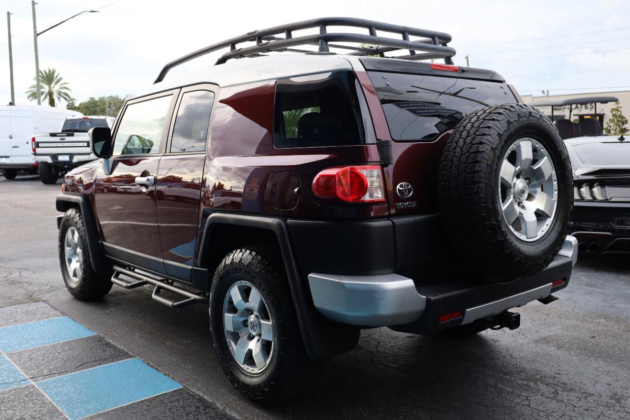 Used 2007 Toyota FJ Cruiser 2WD image 3