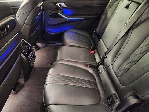 Used 2025 BMW X7 xDrive40i image 30