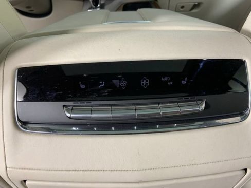 Used 2024 Cadillac Escalade Sport Platinum w/ LPO, ONYX Package AWD/4WD image 29